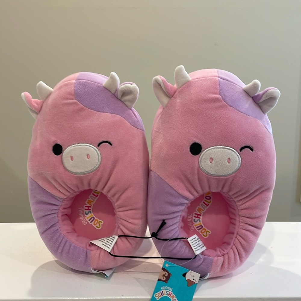 NWT Womens Size 7-8 Patty the Pink & Purple Cow Squishmallow Slippers